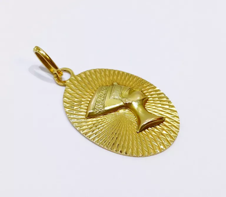 ZŁOTA ZAWIESZKA NEFRETETE/NEFERTITI PR.750