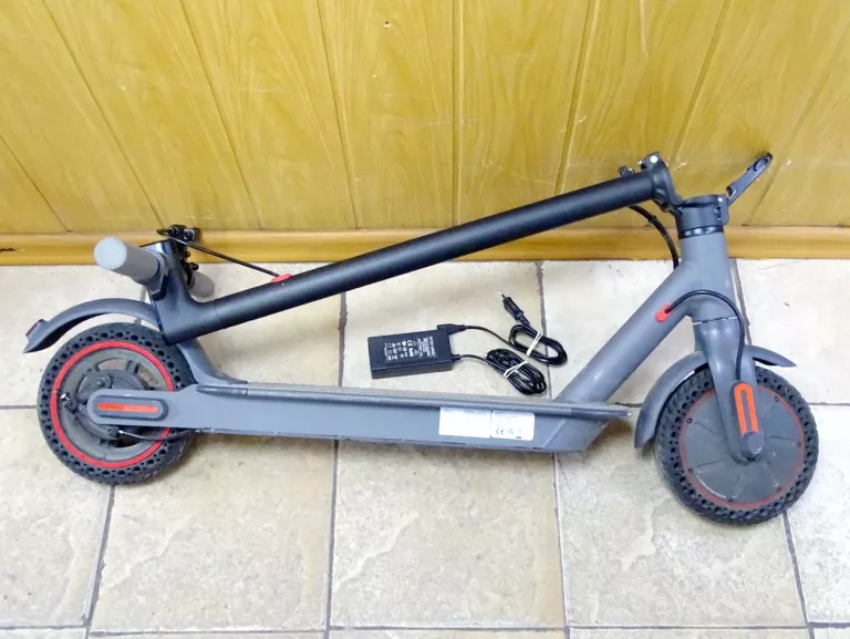 hulajnoga-elektryczna-youfs-f7-75ah-ladowarka-kod-producenta-r-ev42112