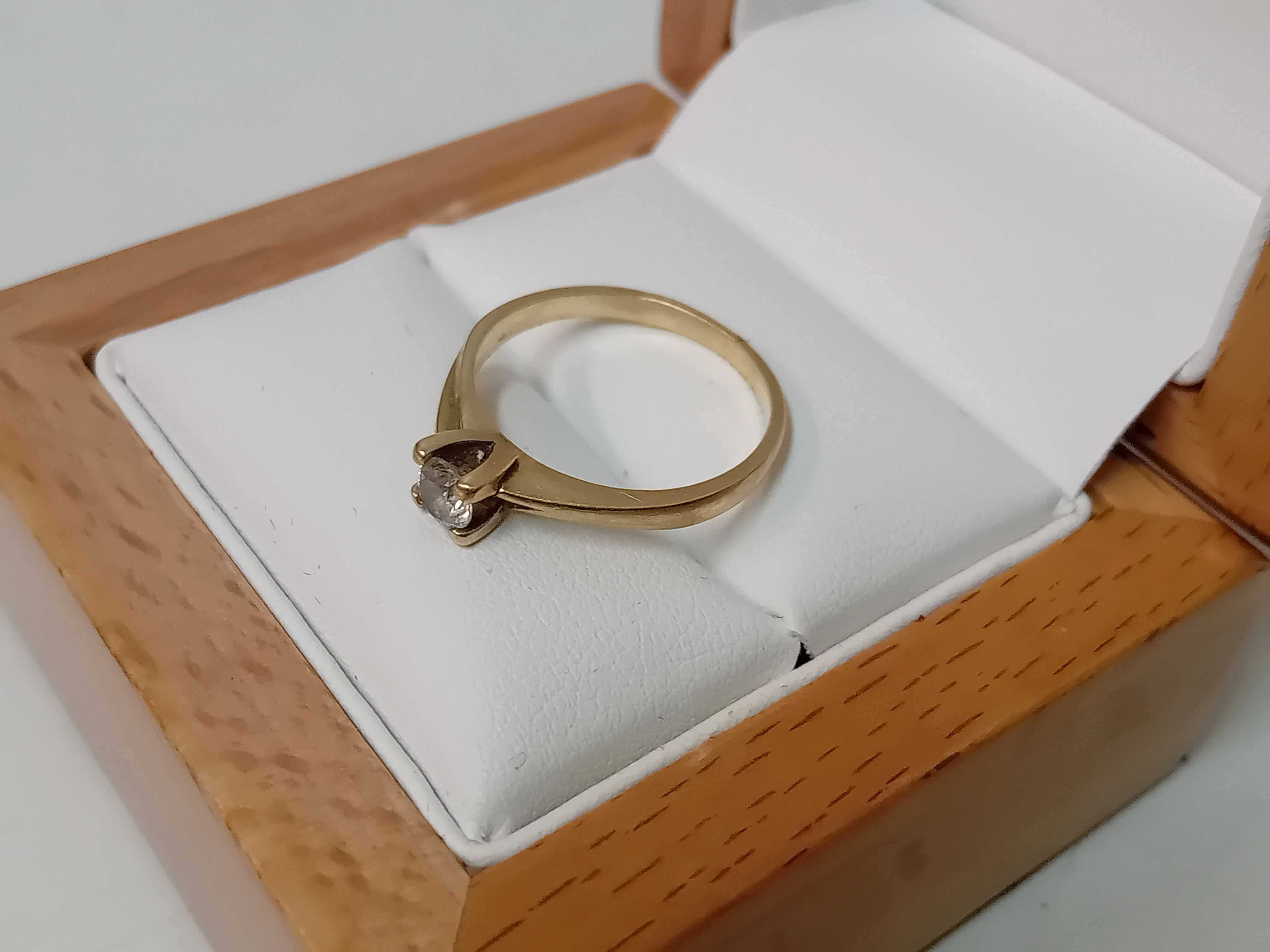 piekny-zloty-pierscionek-pr-585-226-g-roz-11-kamien-17088-128