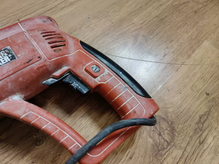 MŁOTOWIERTARKA SDS PLUS BLACK&DECKER KD960