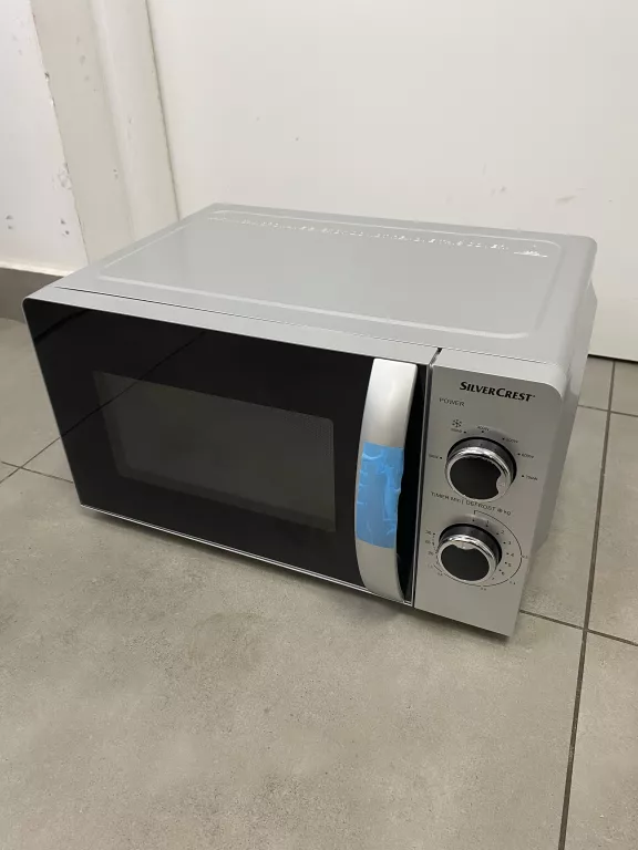 SILVERCREST KUCHENKA MIKROFALOWA 17L 700W