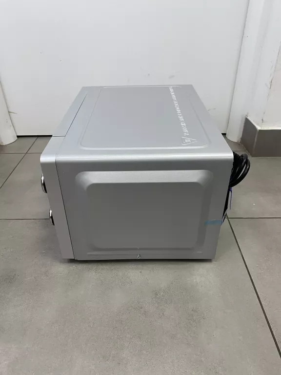 SILVERCREST KUCHENKA MIKROFALOWA 17L 700W
