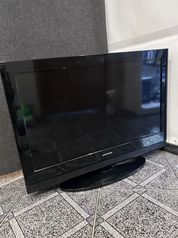 TELEWIZOR GRUNDIG 32 GLX 3002C BRAK PILOTA