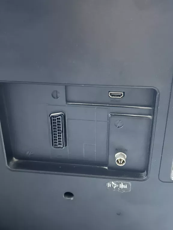 TELEWIZOR GRUNDIG 32 GLX 3002C BRAK PILOTA