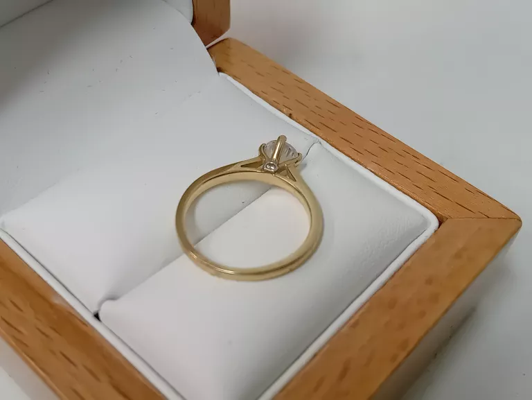 piekny-zloty-pierscionek-pr-585-195-g-roz-9-kamien-17088-128