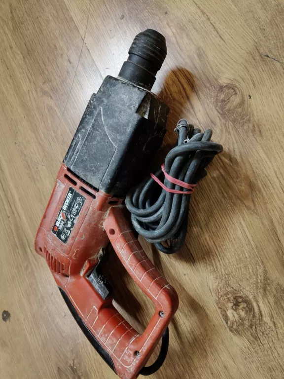 MŁOTOWIERTARKA SDS PLUS BLACK&DECKER KD960