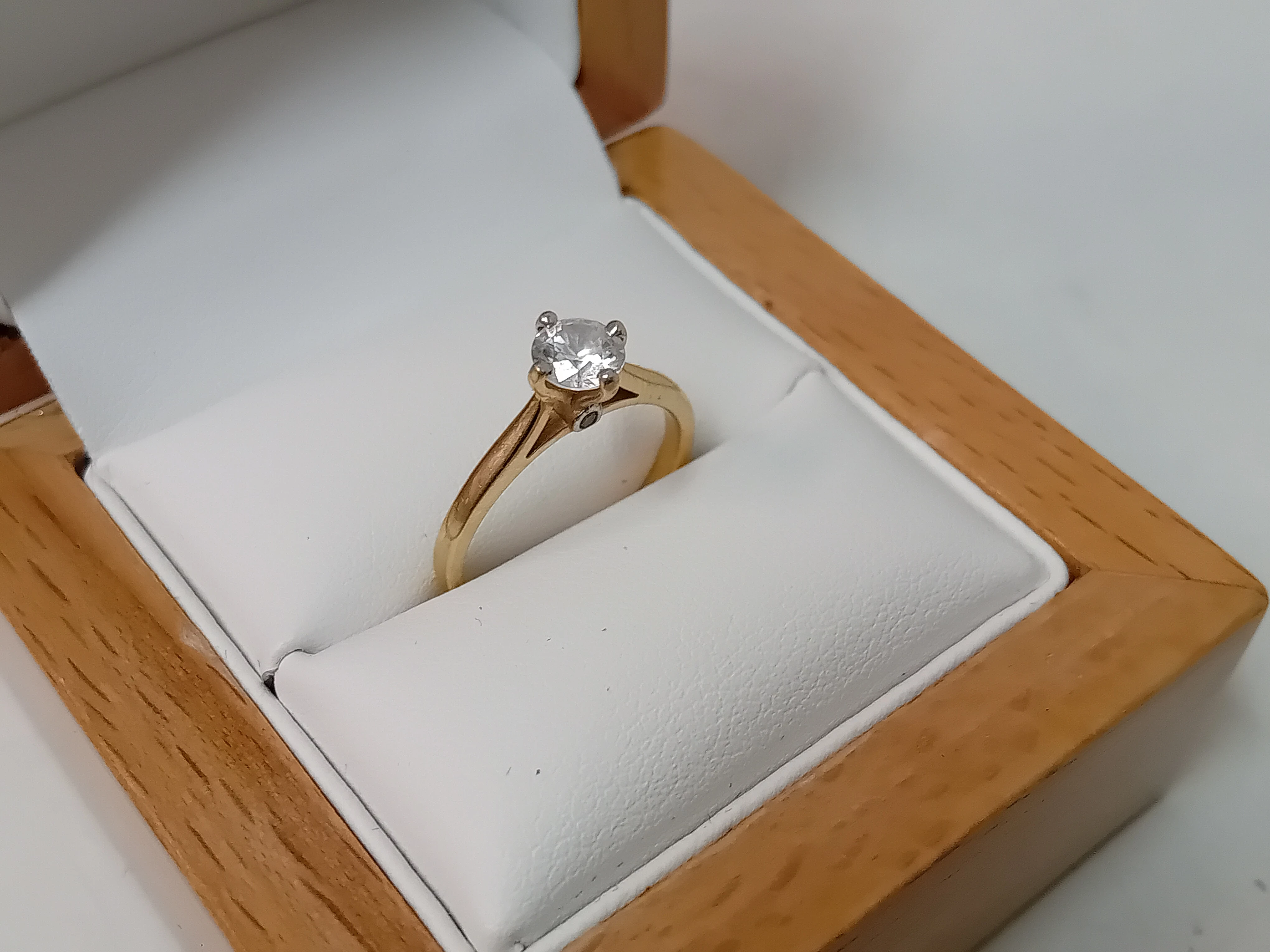 piekny-zloty-pierscionek-pr-585-195-g-roz-9-ean-gtin-5900025448069