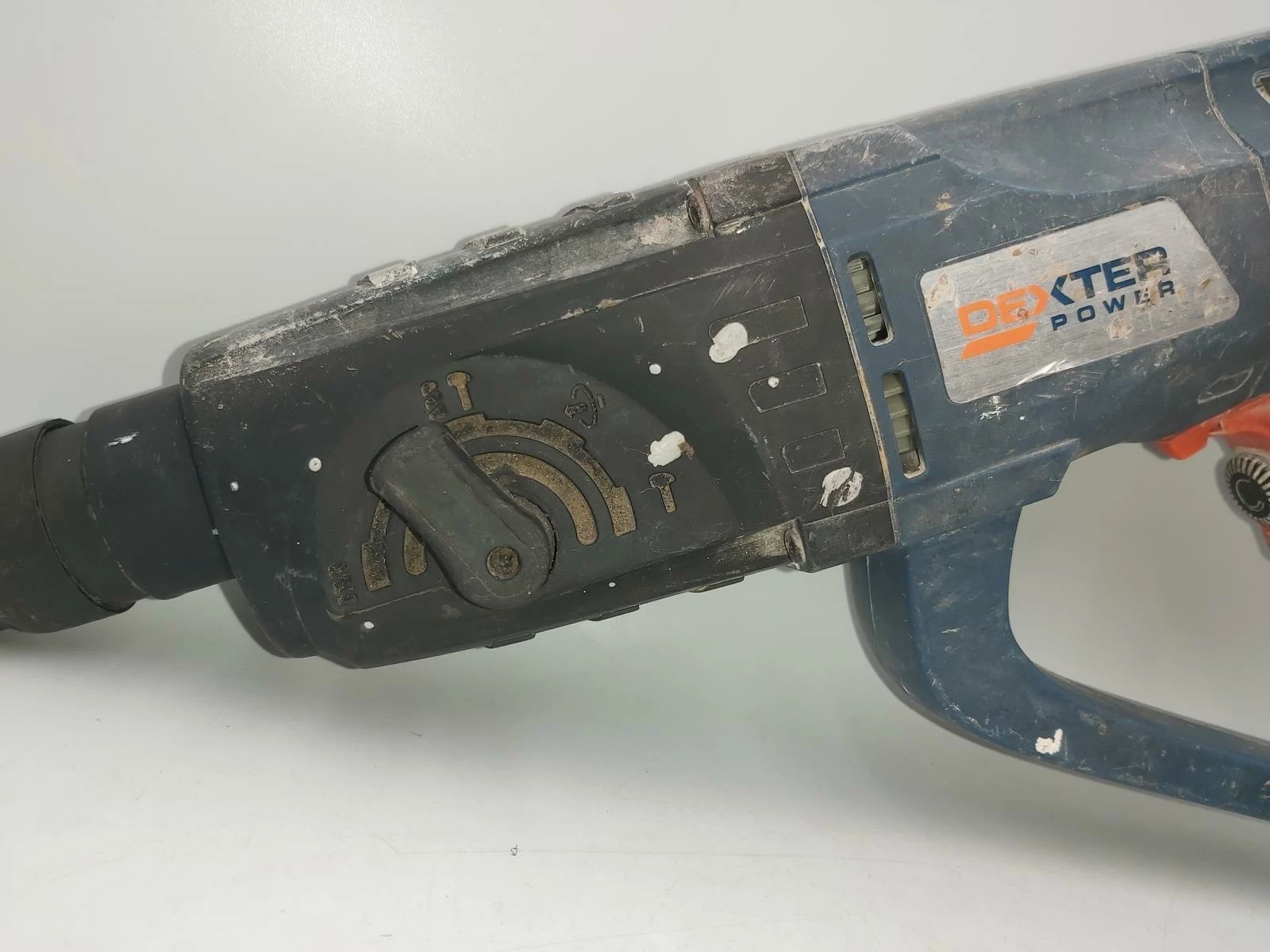 mlotowiertarka-dexter-power-1050w-z1c-ds-26b-1-opis-funkcyjnosc-205137-222597