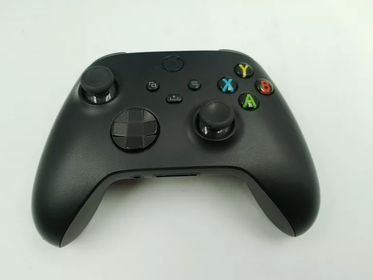 PAD DO XBOXA SERIES X PUDEŁKO