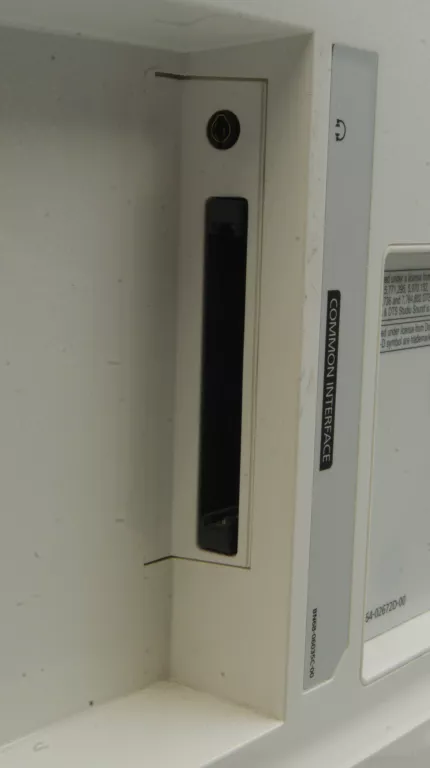 MONITOR TELEWIZOR TV SAMSUNG T24D391 +PILOT BIAŁY