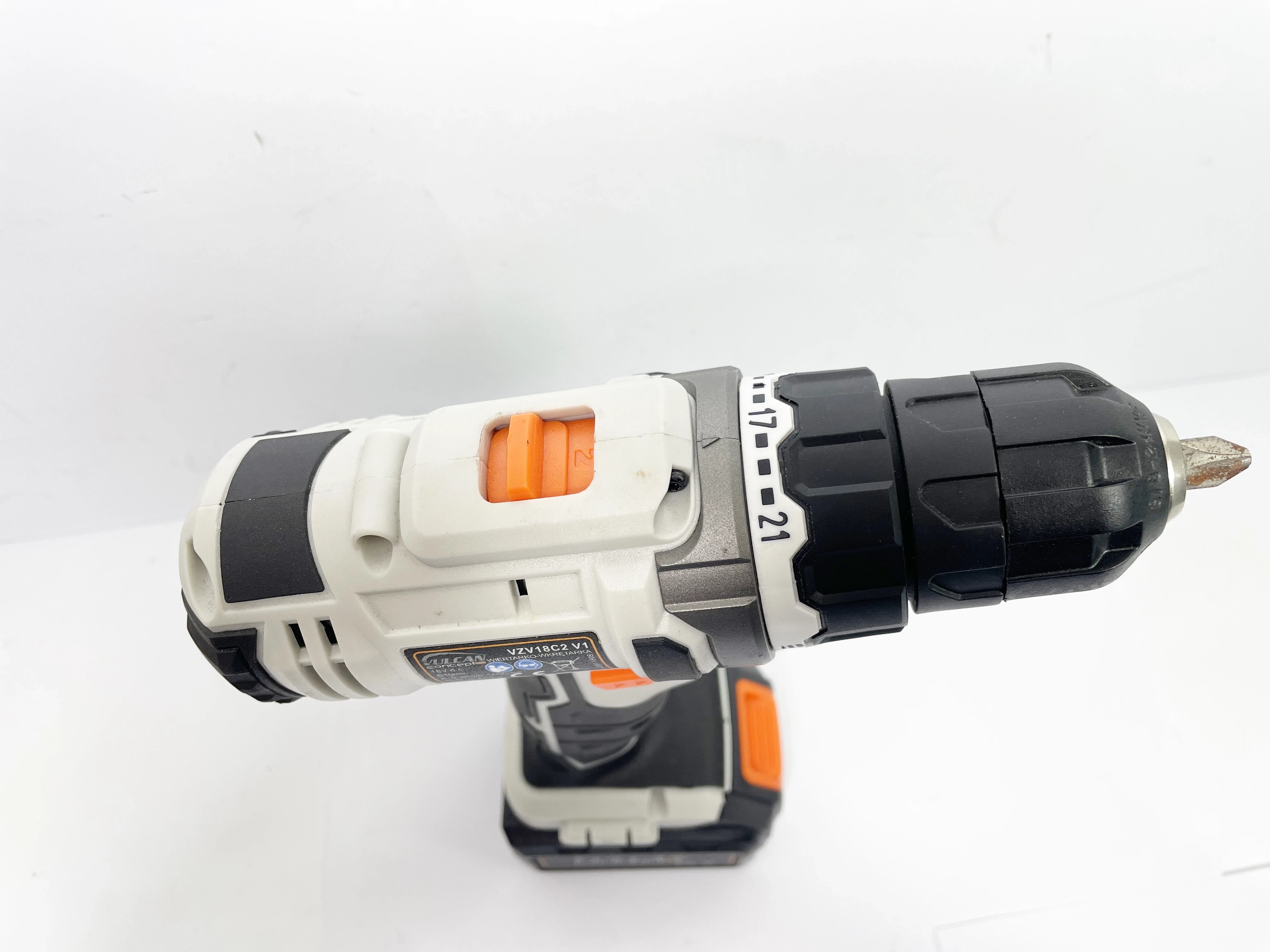 wiertarko-wkretarka-vulcan-concept-18v-2-aku-ladowarka-okazja-napiecie-v-128551-6