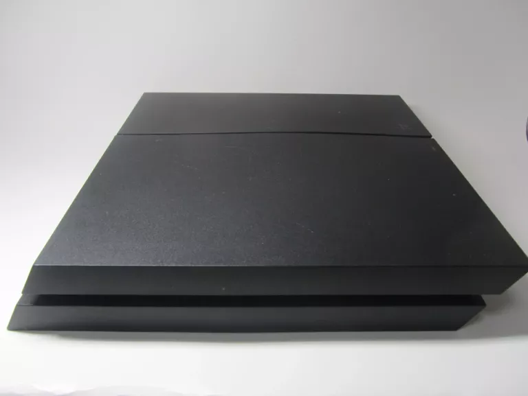 KONSOLA PS4 1TB PAD