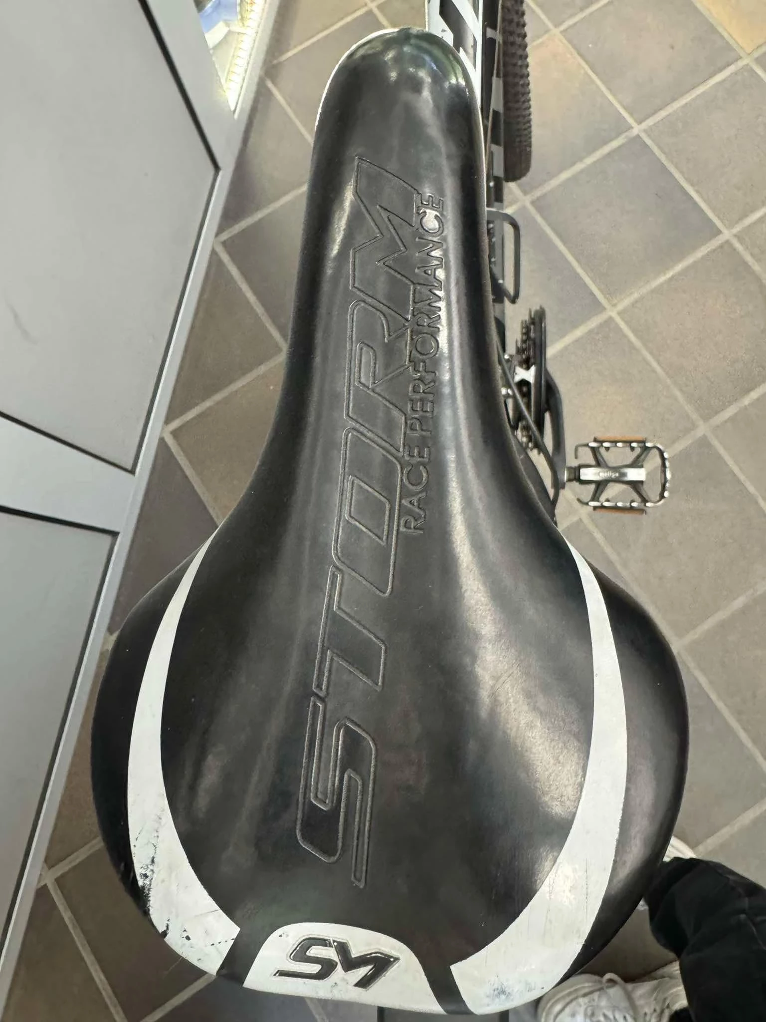 rower-storm-shark-19-cali-rozmiar-kola-129289-512