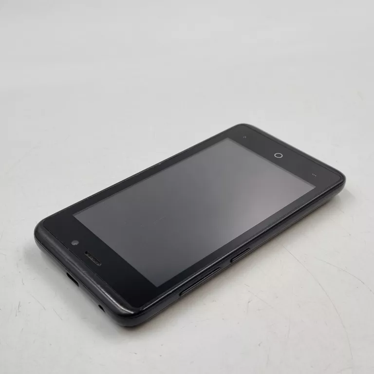TELEFON KRUGER&MATZ MOVE 6 MINI 8GB/1GB RAM