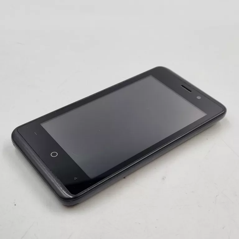 TELEFON KRUGER&MATZ MOVE 6 MINI 8GB/1GB RAM