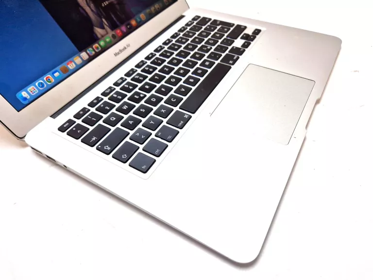 MACBOOK AIR A1466 2015R 13,3 " INTEL CORE I5  4GB 128GB SSD