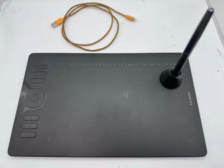 huion-tablet-graficzny-hs610-opis-sredzka-28-wroclaw