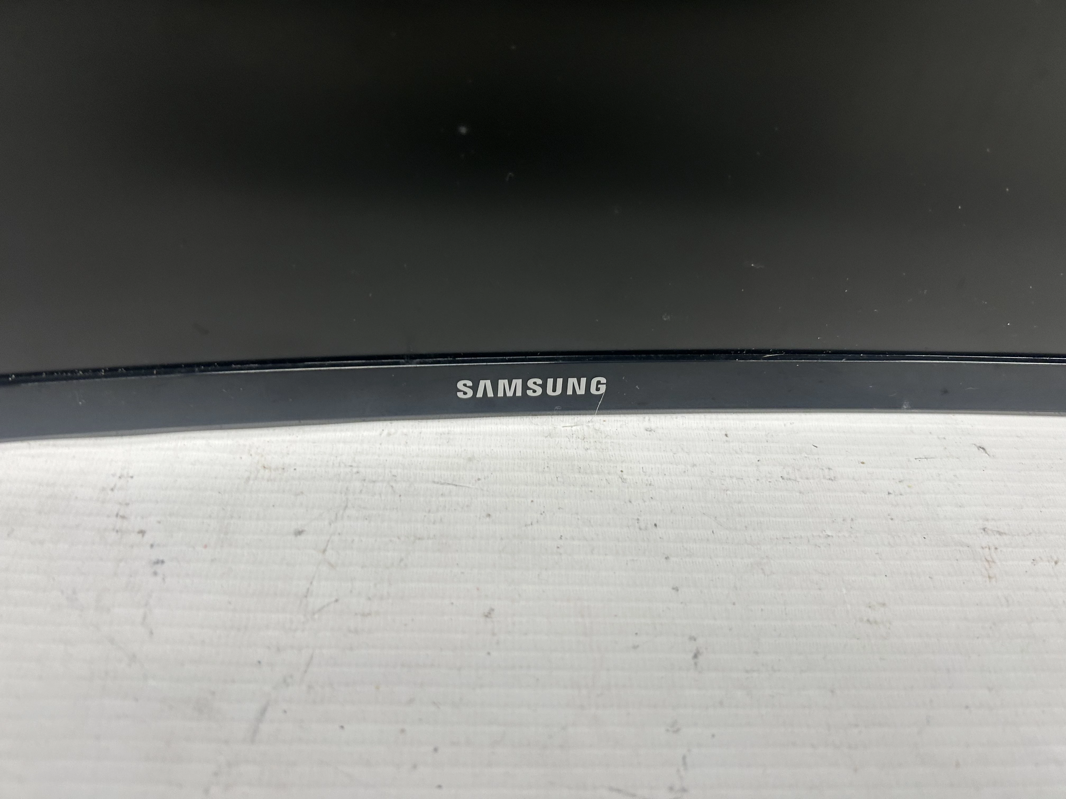 monitor-samsung-c27f390fhu-zasilacz-ean-gtin-8801643098360