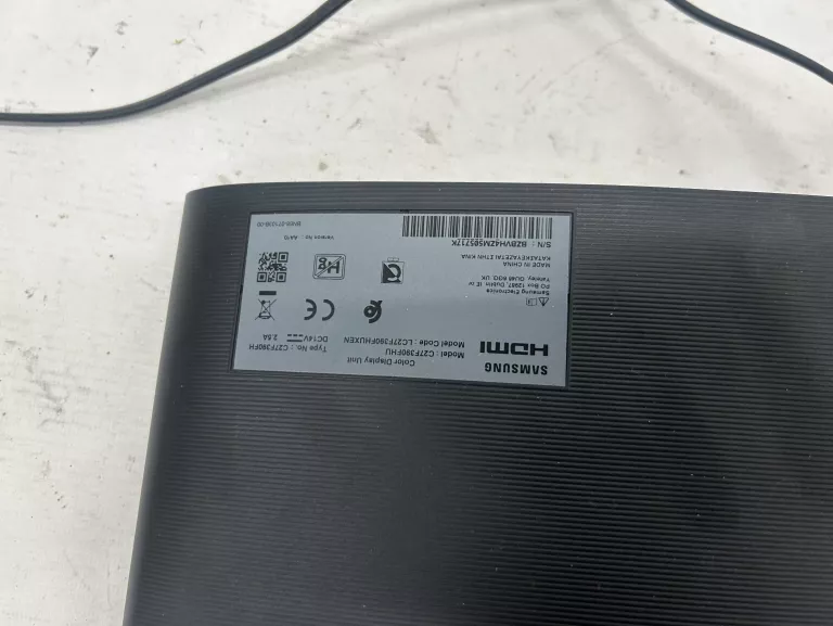 monitor-samsung-c27f390fhu-zasilacz-kod-producenta-lc27f390fhuxxe