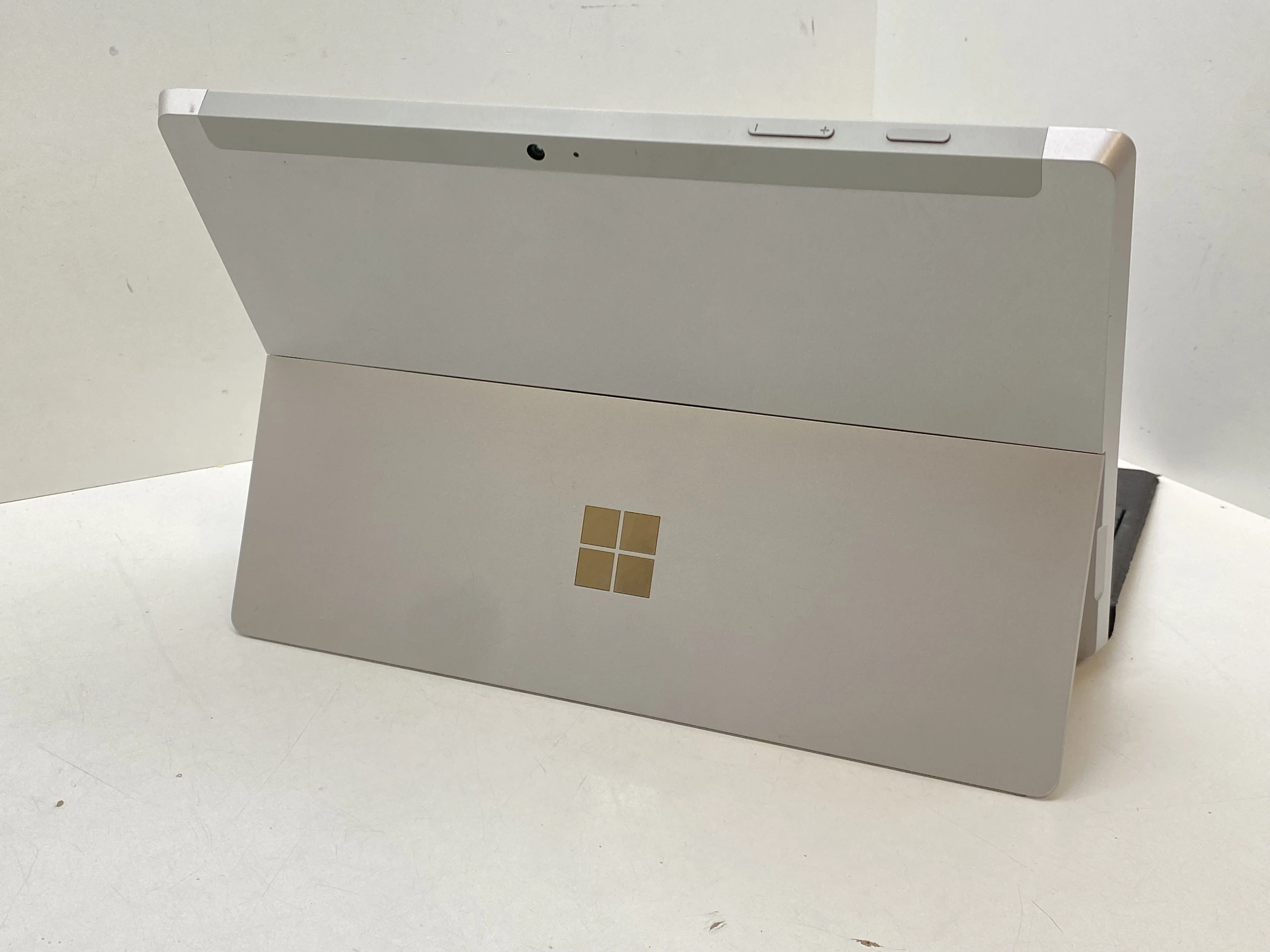 laptop-microsoft-surface-3-1645-108-intel-atom-x-4-gb-64-gb-srebrny-kod-producenta-8v6-00003-kcm-00031