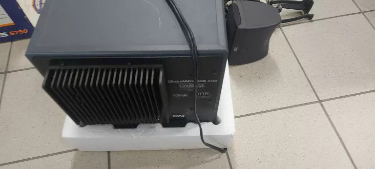 7.1 CREATIVE GIGAWORKS S750 KARTON