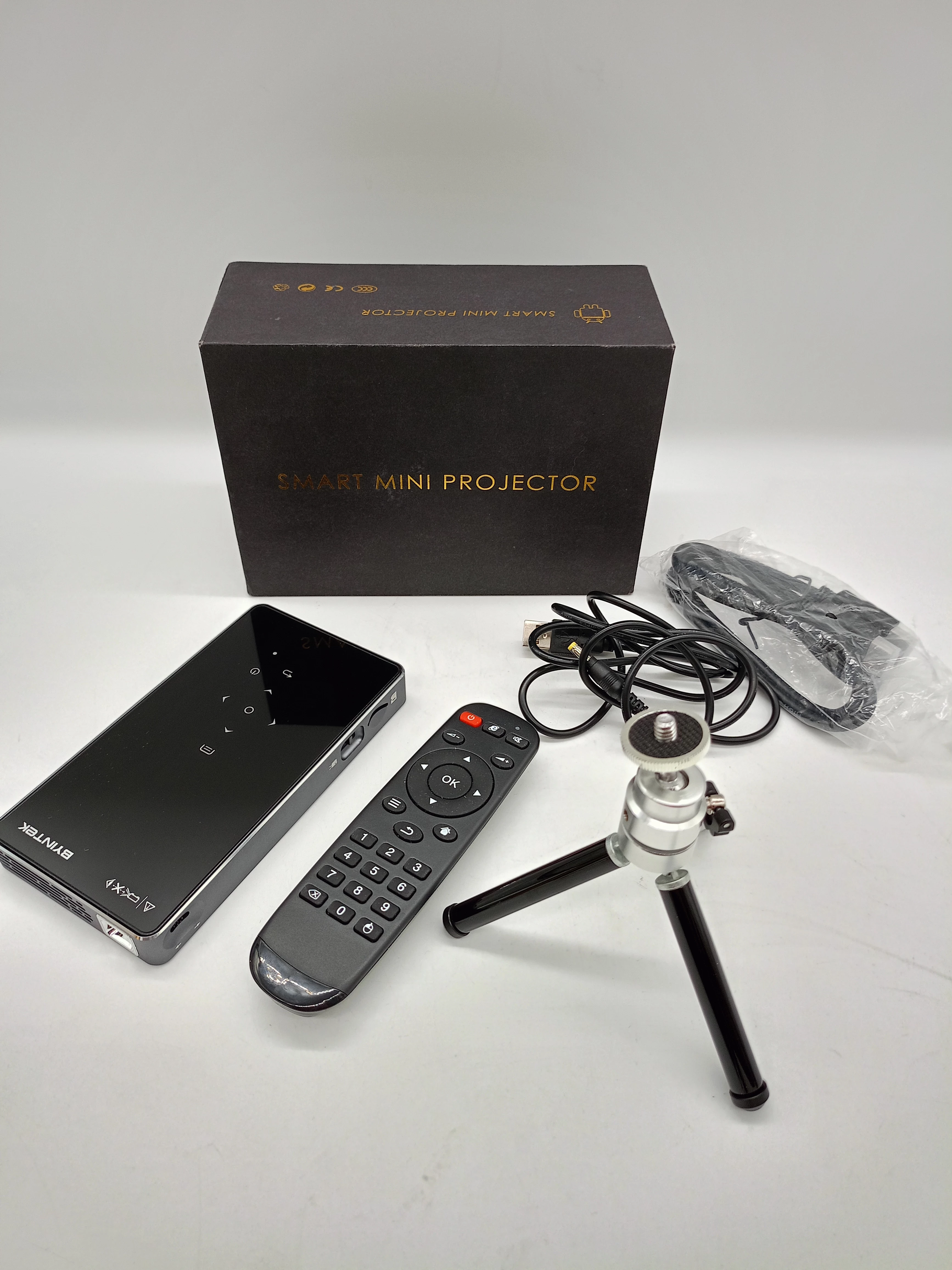 projektor-byintek-ufo-p9-zobacz-marka-248811-1949637