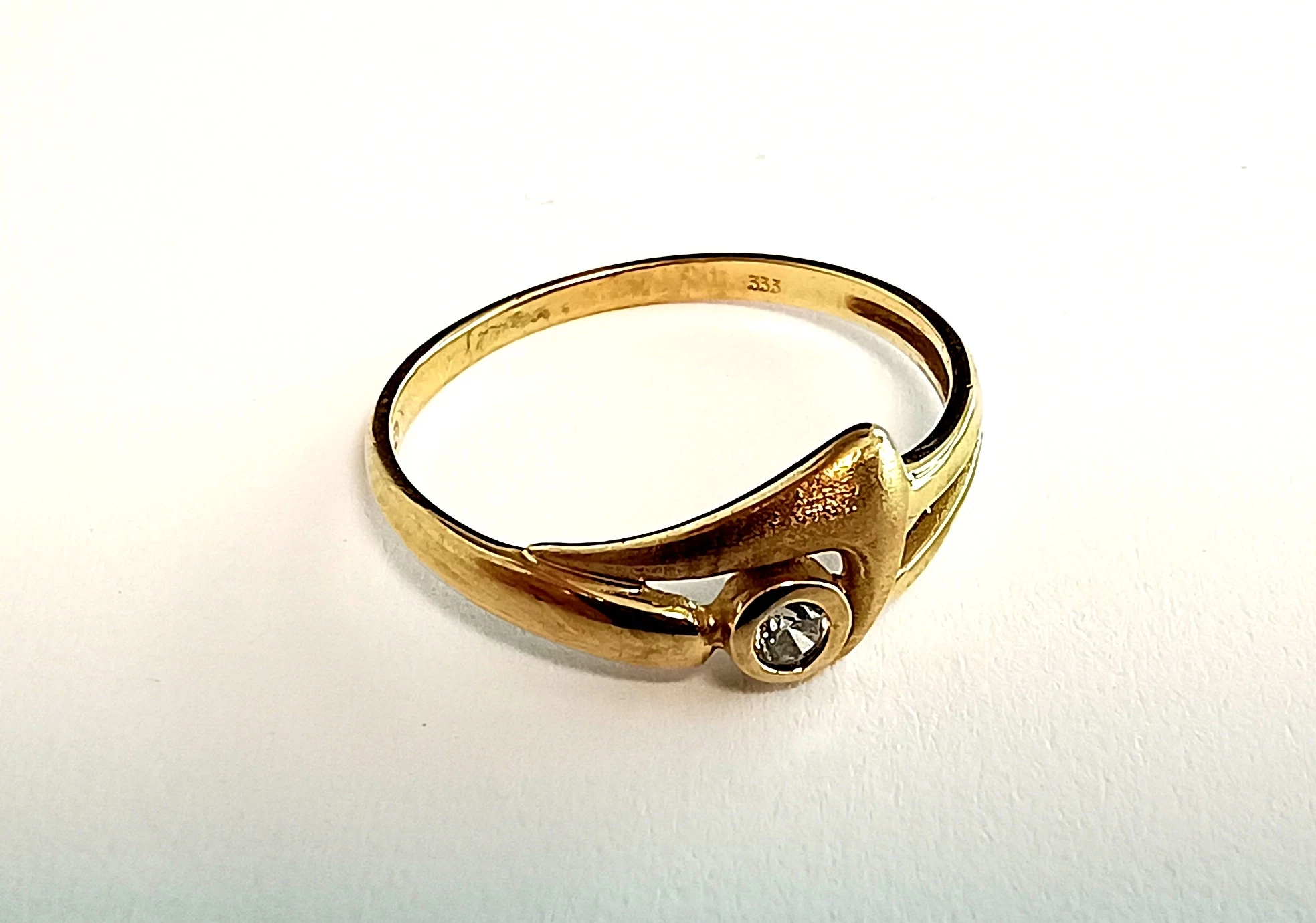 zloty-pierscionek-333-090g-r10-aleja-jana-pawla-ii-9b-reda