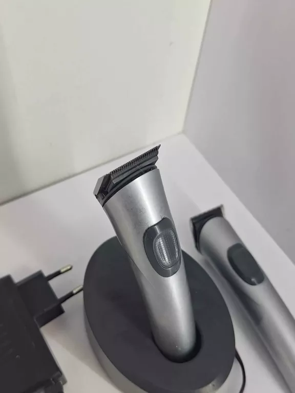 2X TRYMER  WELLA TYPE HS 61 Z ŁADOWARKĄ