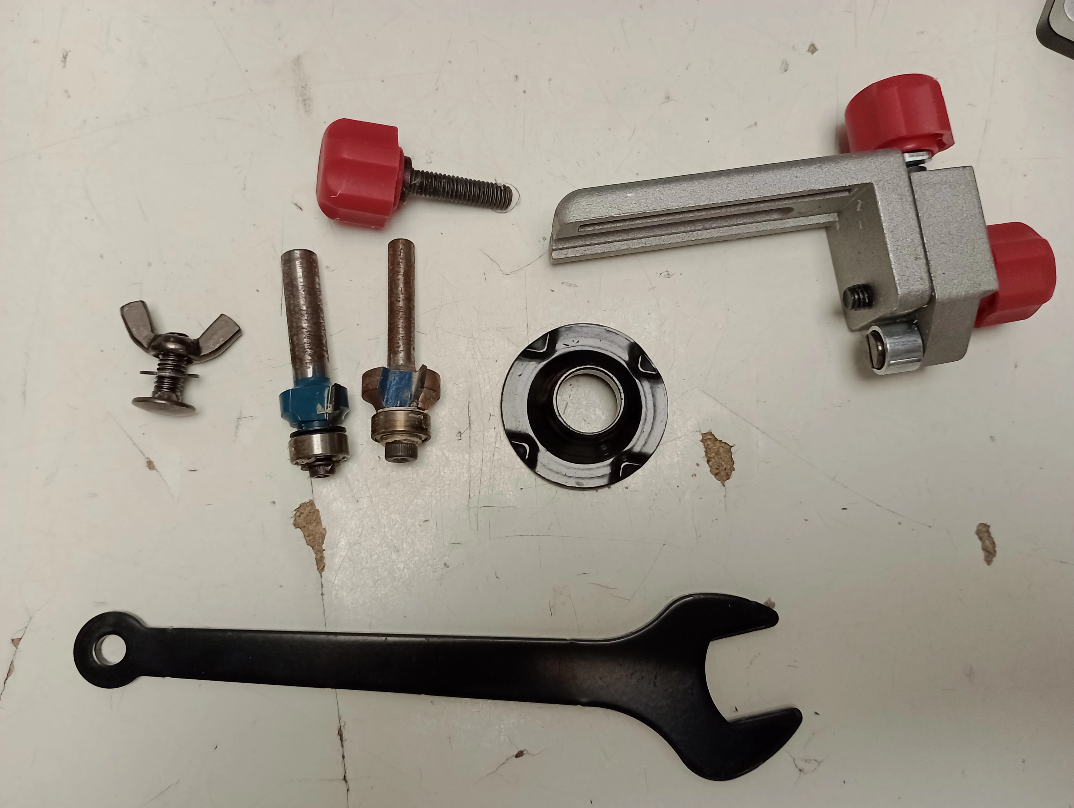 frezarka-krawedziowa-erbauer-710w-ean-gtin-6975001490058