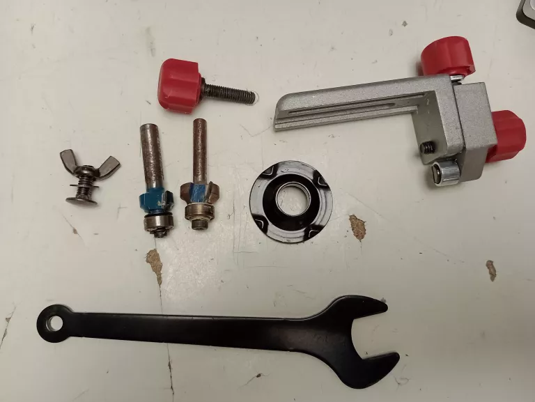 frezarka-krawedziowa-erbauer-710w-ean-gtin-6975001490058