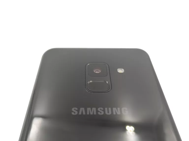 SAMSUNG GALAXY A8 2018 4/32GB 5,60'' DUAL SIM