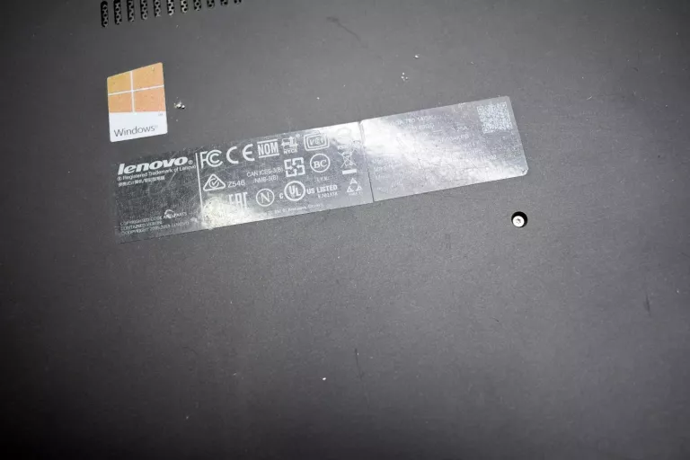 LAPTOP LENOVO YOGA 700-14ISK