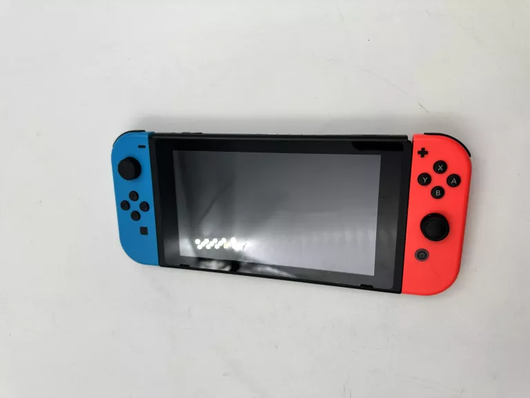 KONSOLA NINTENDO SWITCH HAC-001 + STACJA + GRIP