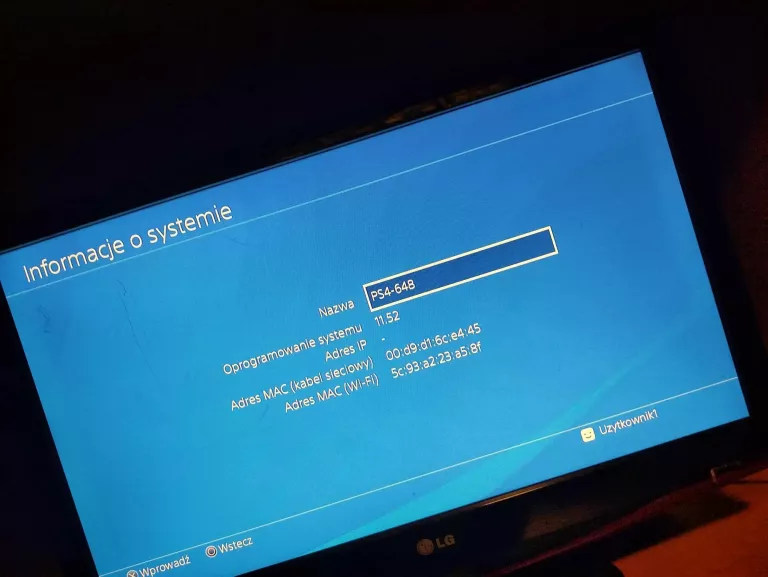 KONSOLA SONY PLAYSTATION 4 500GB Z GRAMI