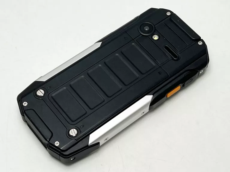 TELEFON CYRUS CM16