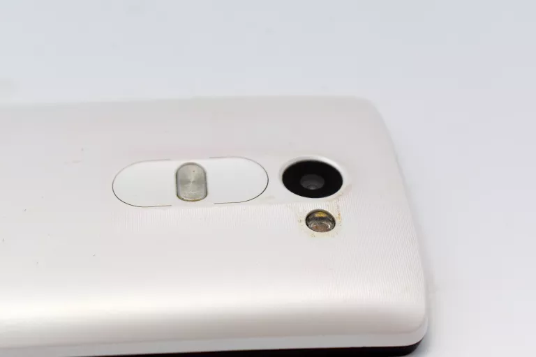 TELEFON LG Y50 LEON 1/8GB