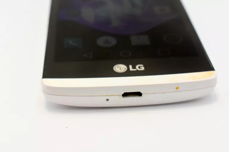 TELEFON LG Y50 LEON 1/8GB