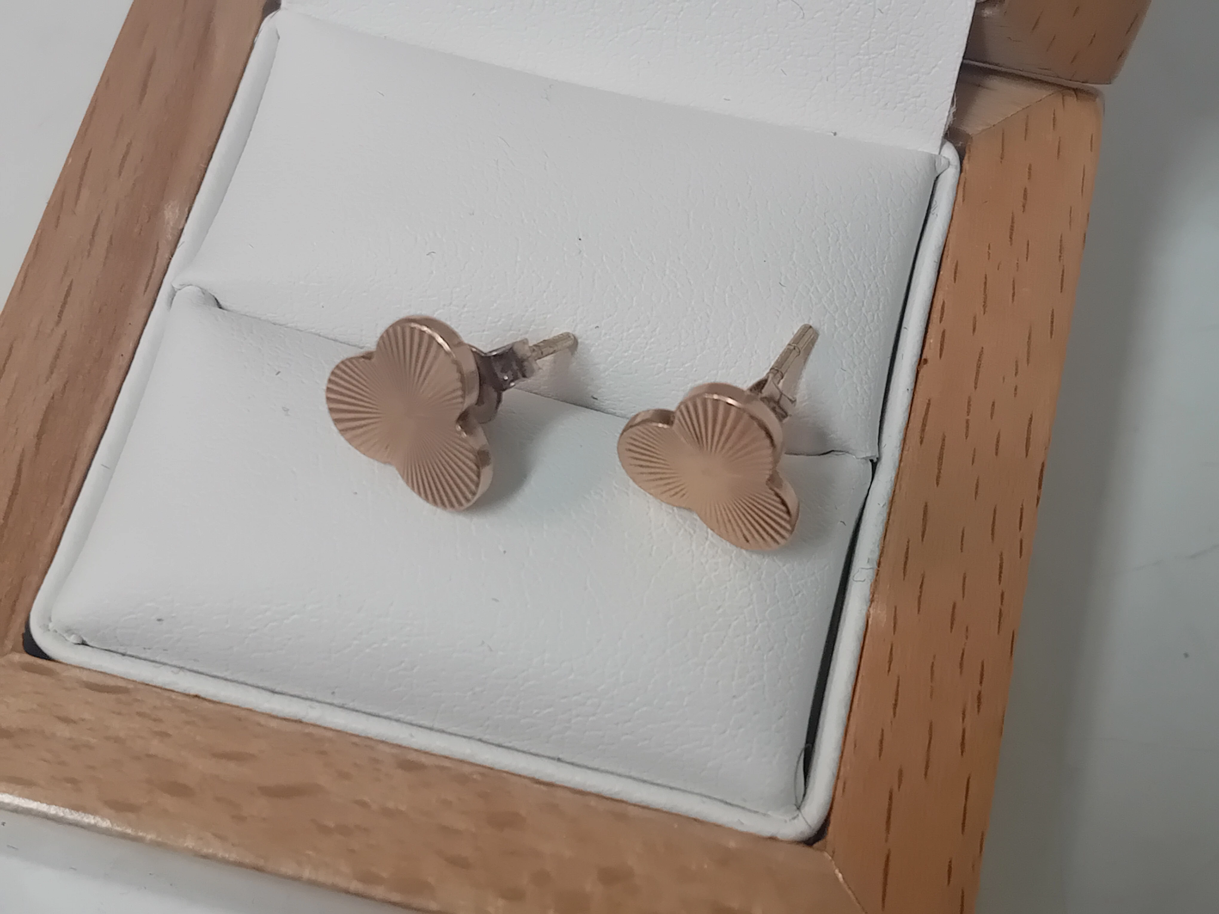 piekne-zlote-kolczyki-pr-585-303-g-ean-gtin-5905868205275