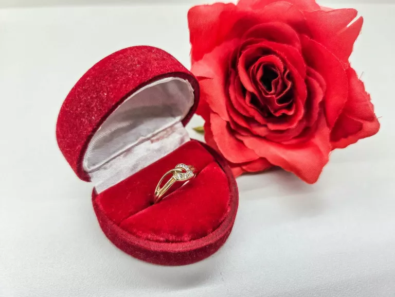 zloty-pierscionek-585-152g-material-15835-2