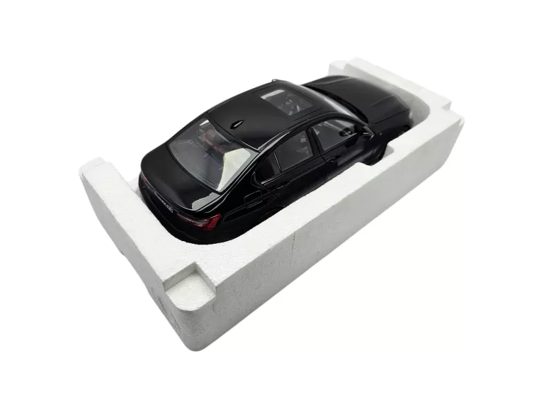 BMW 330I (2019) 1:18 NOREV