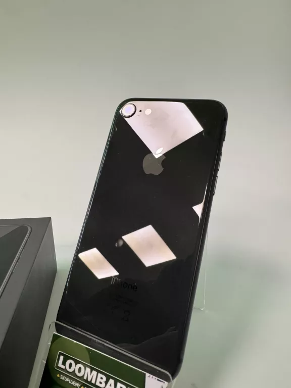 TELEFON IPHONE 8 64GB PUDELKO 84%