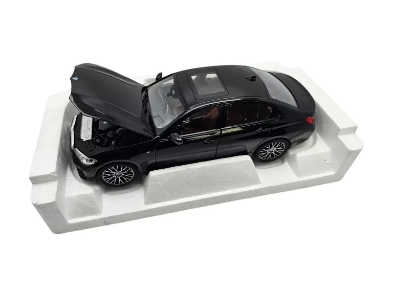 BMW 330I (2019) 1:18 NOREV