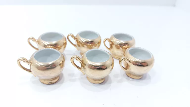 ZESTAW KAWOWY DLA LALEK PORCELANA ĆMIELÓW 10SZT.