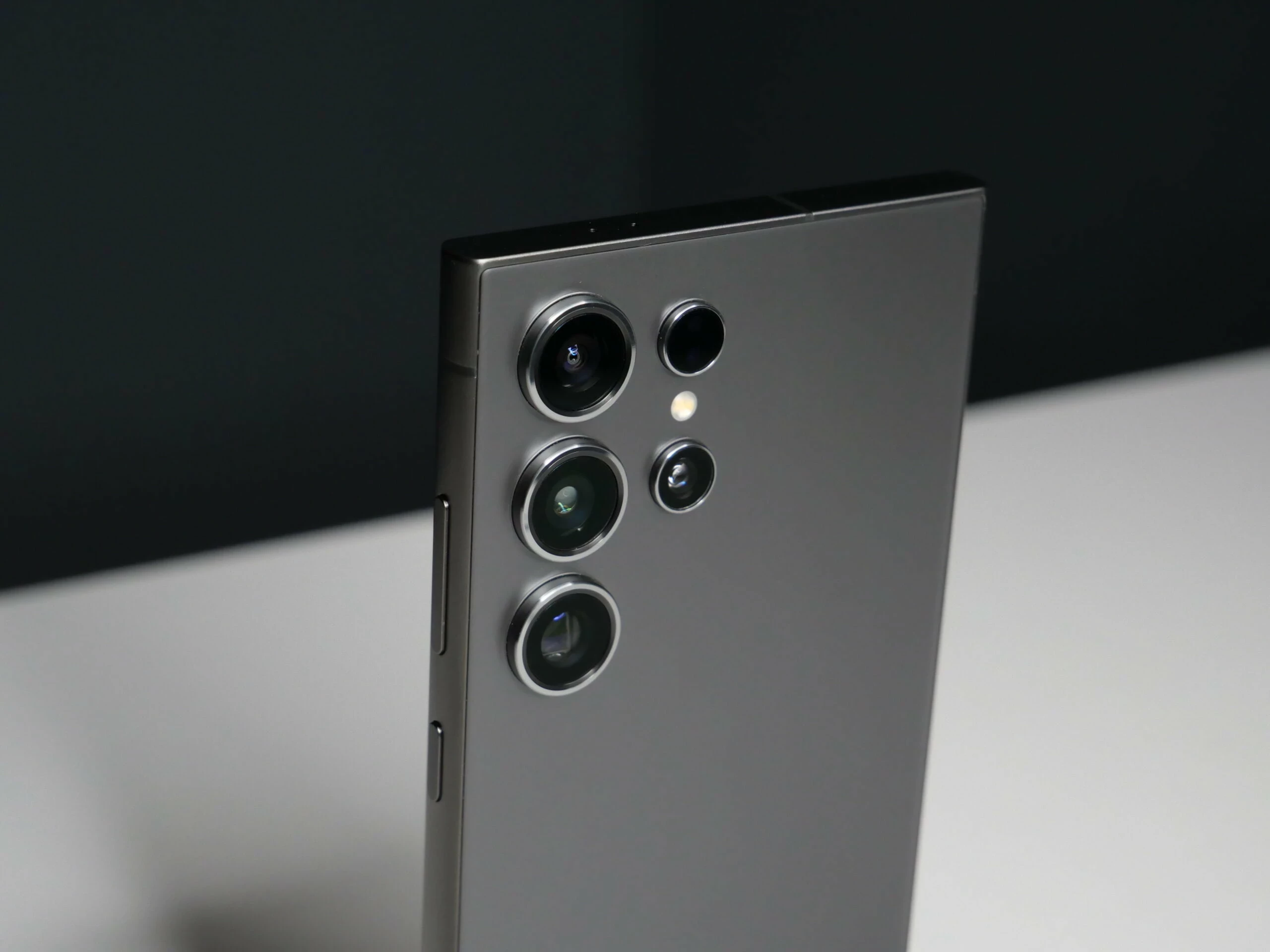 samsung-galaxy-s25-ultra-12256gb-czarny-dabrowszczakow-1811-sj-olsztyn