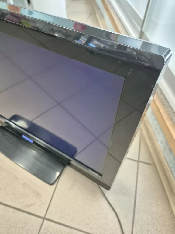 TELEWIZOR TOSHIBA 32AV635D 32'' LCD