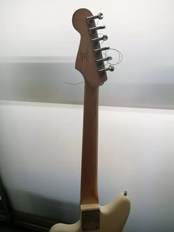 GITARA ELEKTRYCZNA SQUIER MINI BY FENDER