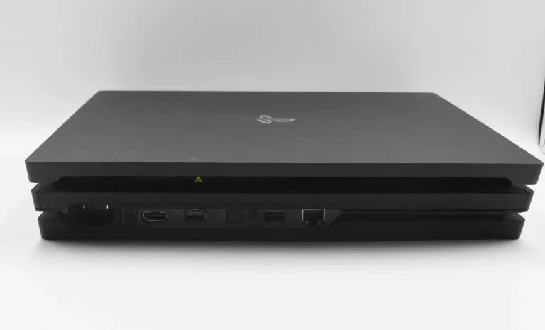 SONY PLAYSTATION 4 PRO 1TB (CUH-7116B)