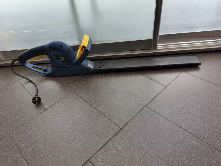 NOŻYCE DO ŻYWOPŁOTU ELEKTRYCZNE ROYAL EINHELL HEC 551