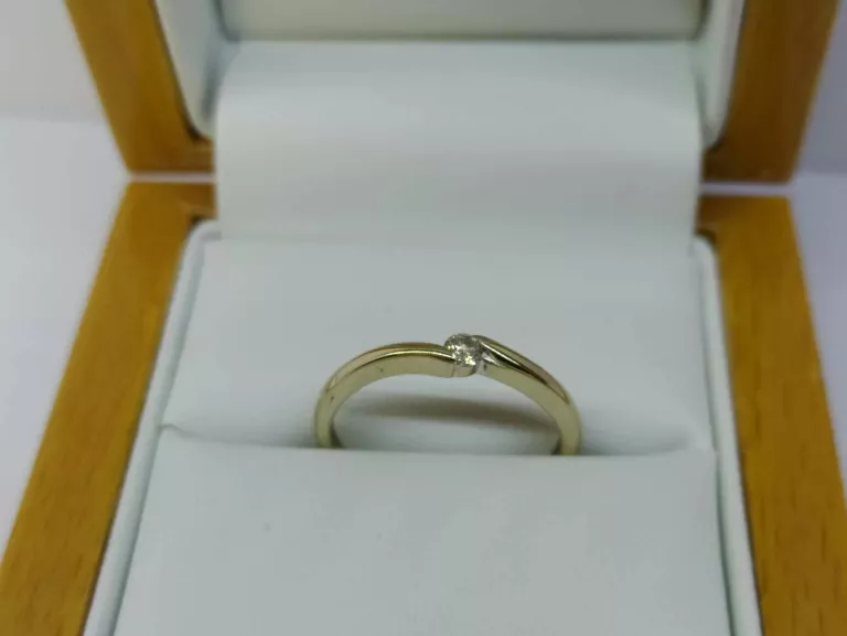 ZŁOTY PIRŚCIONEK Z BRYLANTEM 1,52G 585