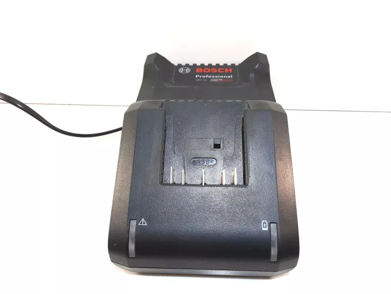 ŁADOWARKA BOSCH PROFESSIONAL GAL 18V-40 4A
